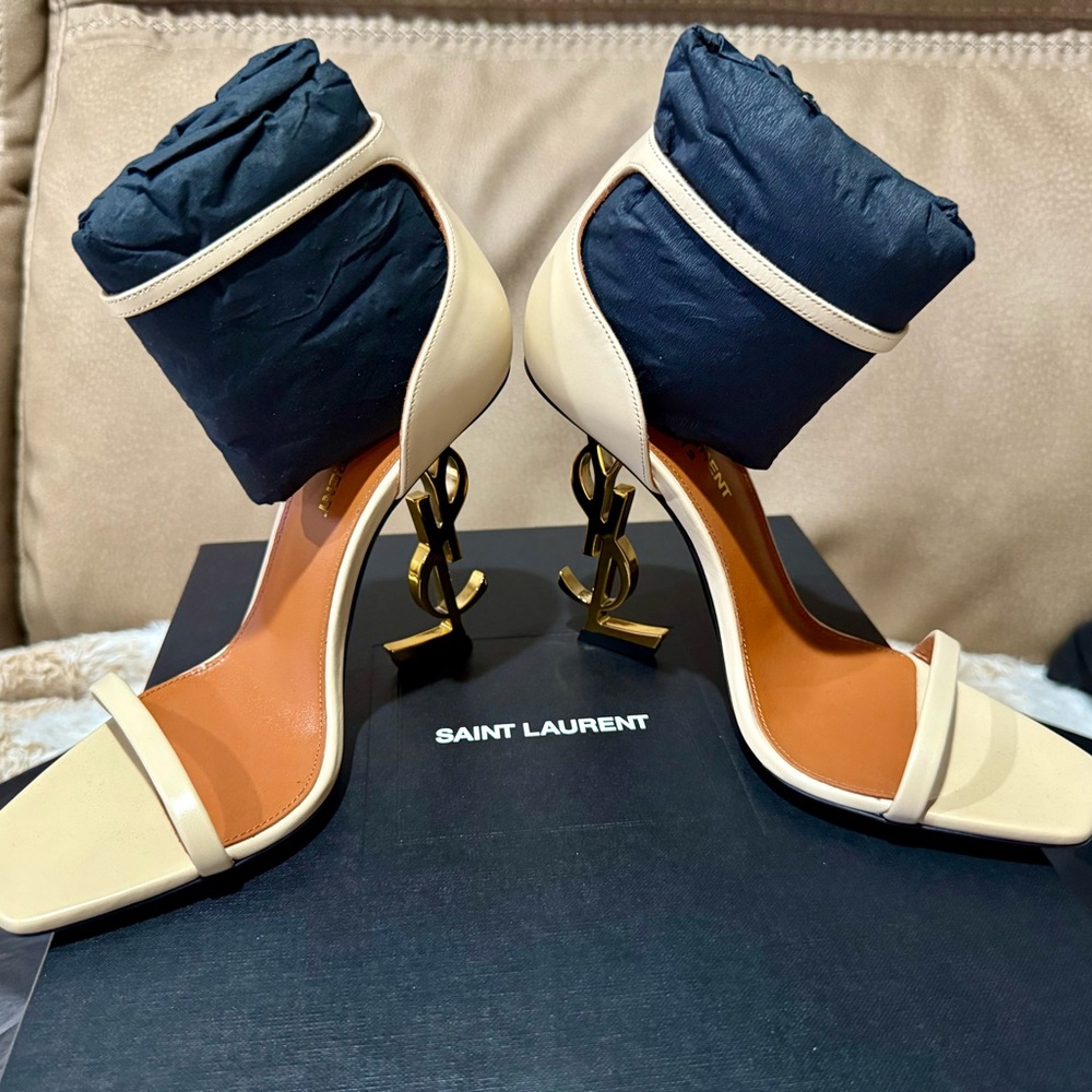 Yves Saint Laurent Women's Cream and Black Heels
